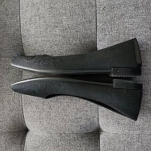 Black ballerina ecco shoes - 7 and 7.5
